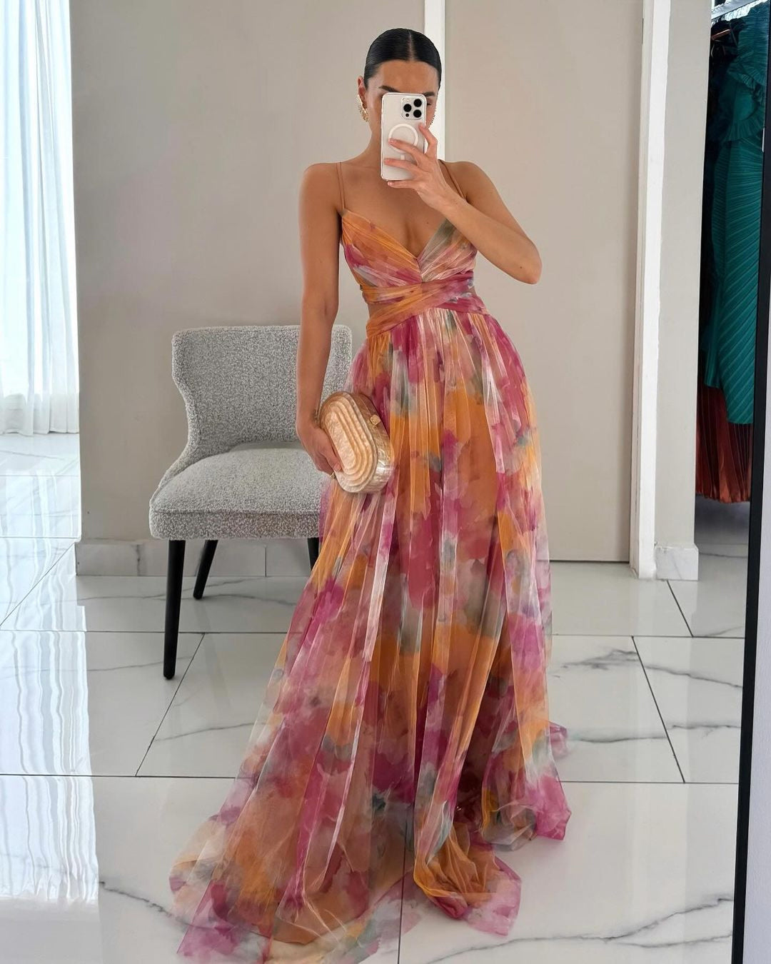 Encantador vestido largo con estampado floral