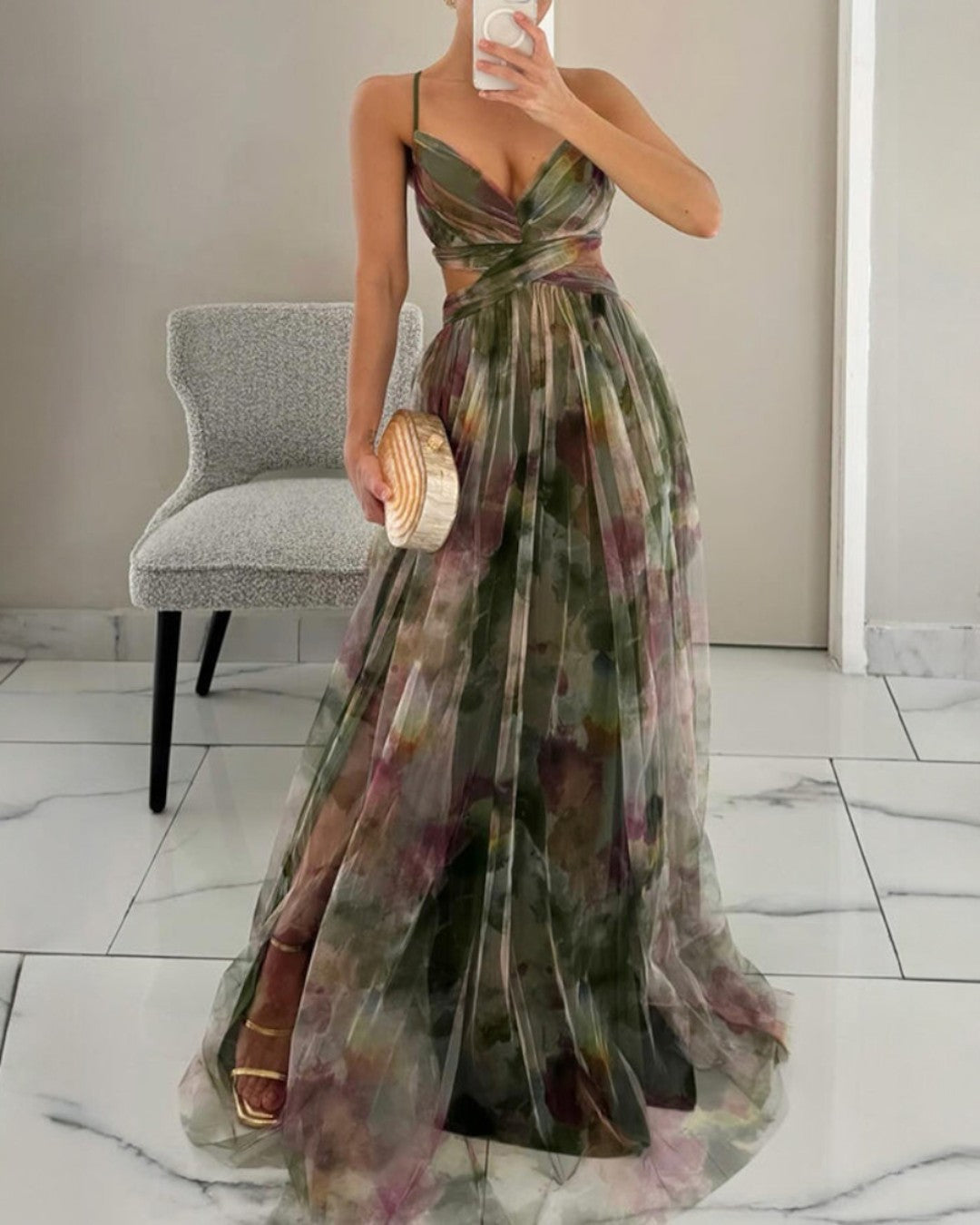 Encantador vestido largo con estampado floral