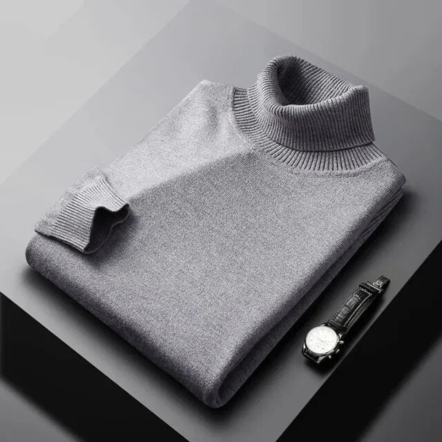 Monte Carlo Cashmere Turtleneck in Grey folded