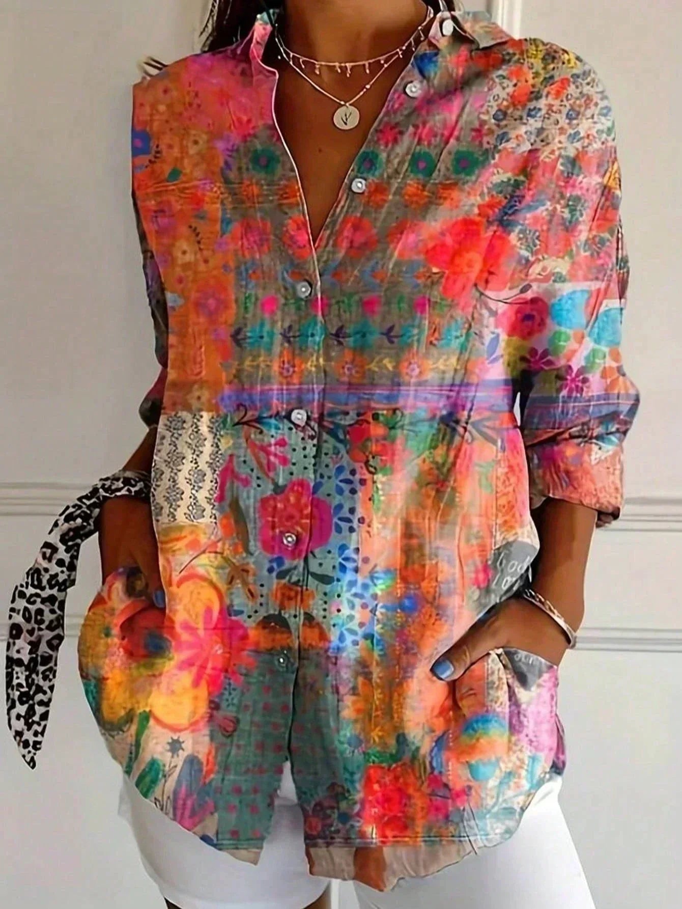 Blusa de mujer estampada en colores vivos, manga larga, casual y ligera para el verano