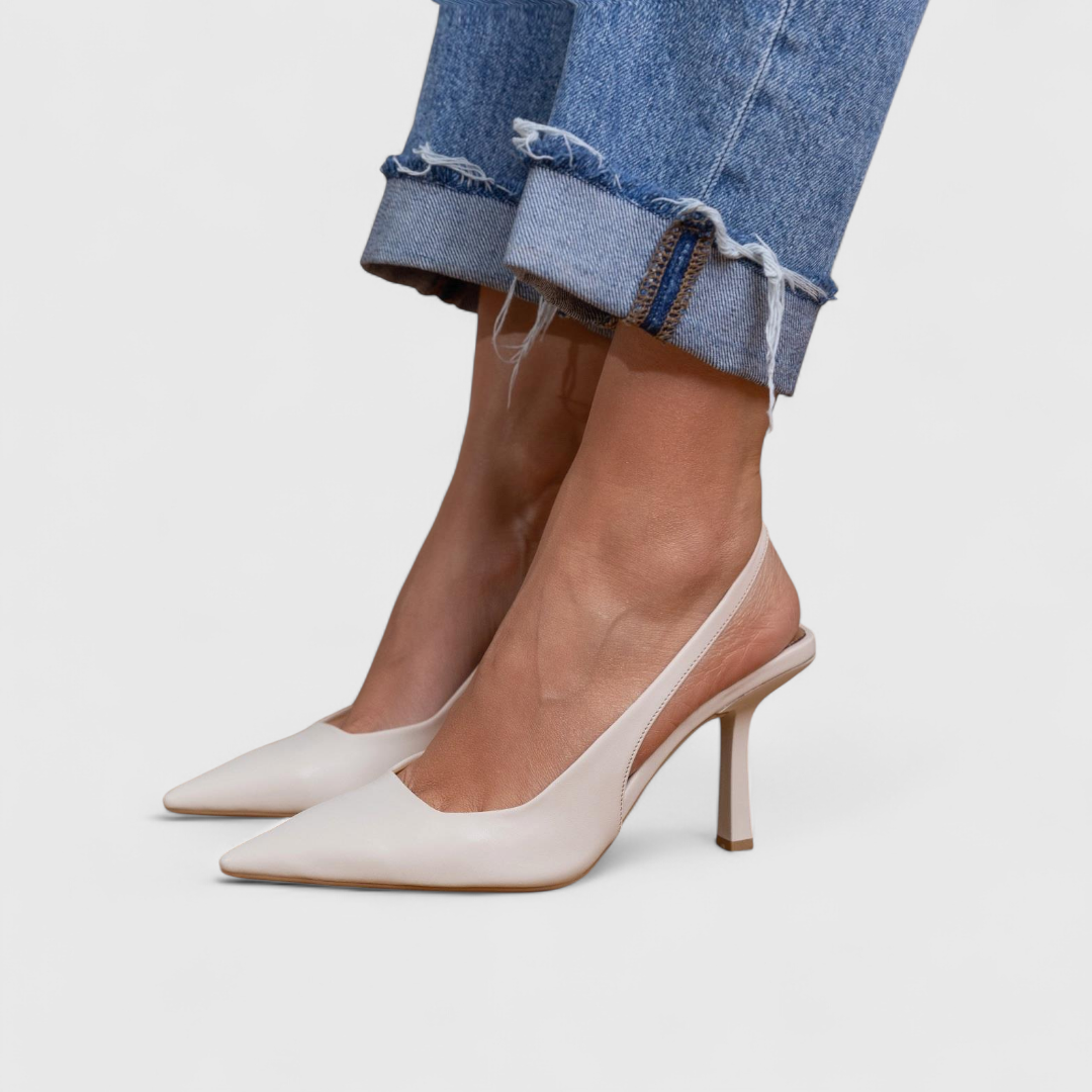 Tacones slingback para mujer en ante, puntera fina y tacón kitten: elegantes para oficina y ocasiones casuales