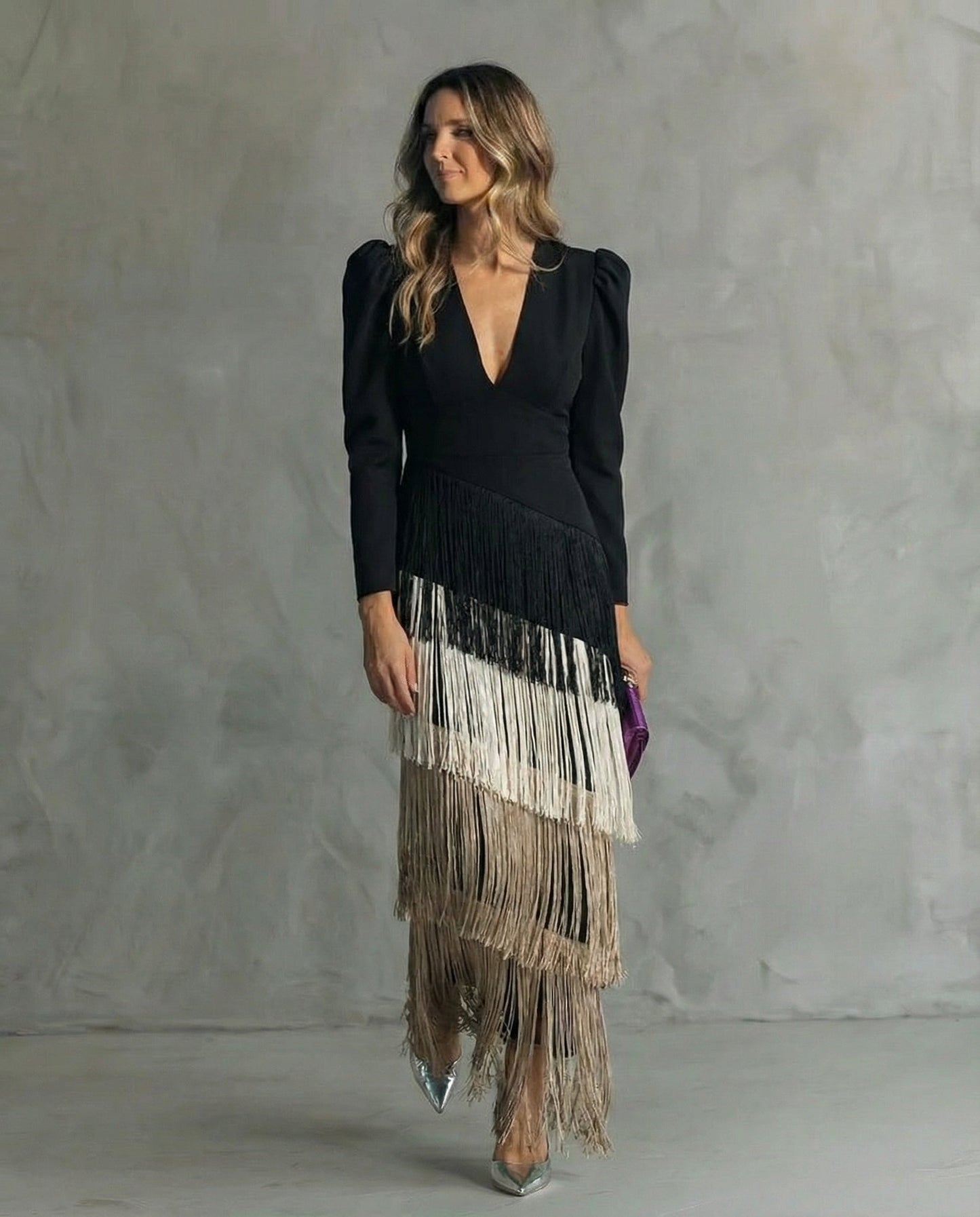 Diosa · Vestido elegante con mangas de flecos