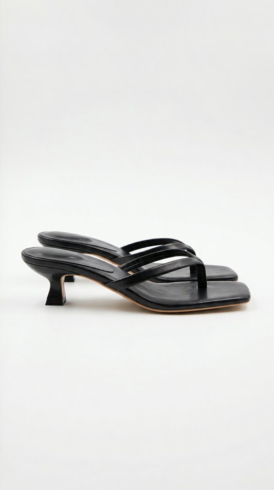 Sandalias Jessica de tiras entre los dedos con tacón bajo – estilo elegante y cómodo
