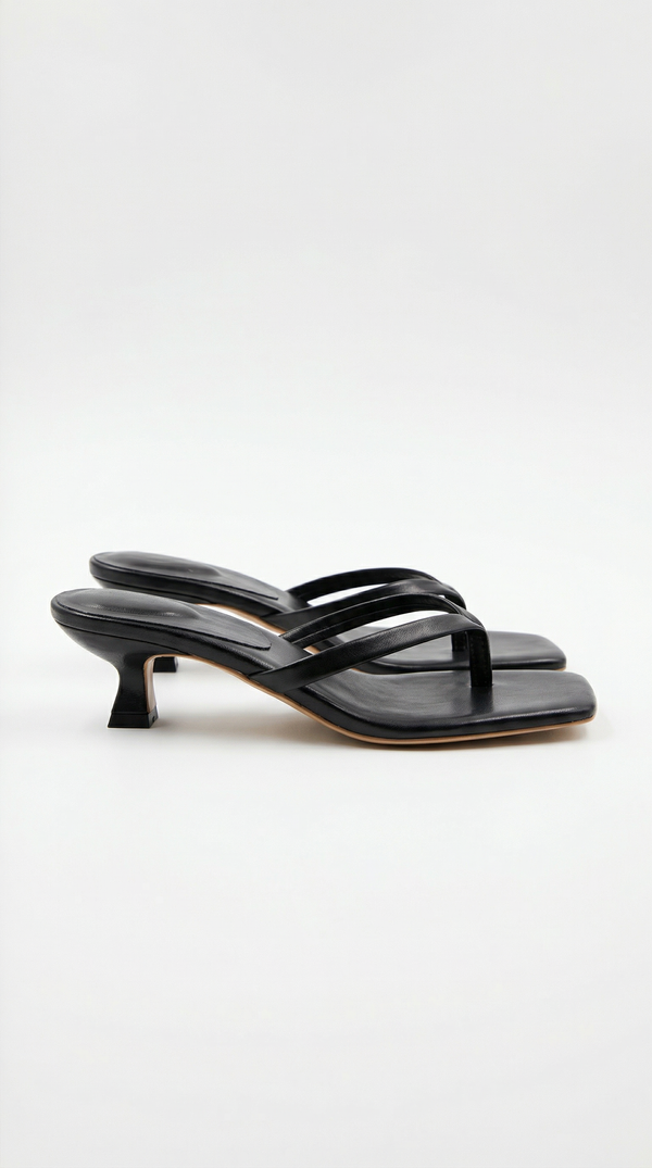 Sandalias Jessica de tiras entre los dedos con tacón bajo – estilo elegante y cómodo