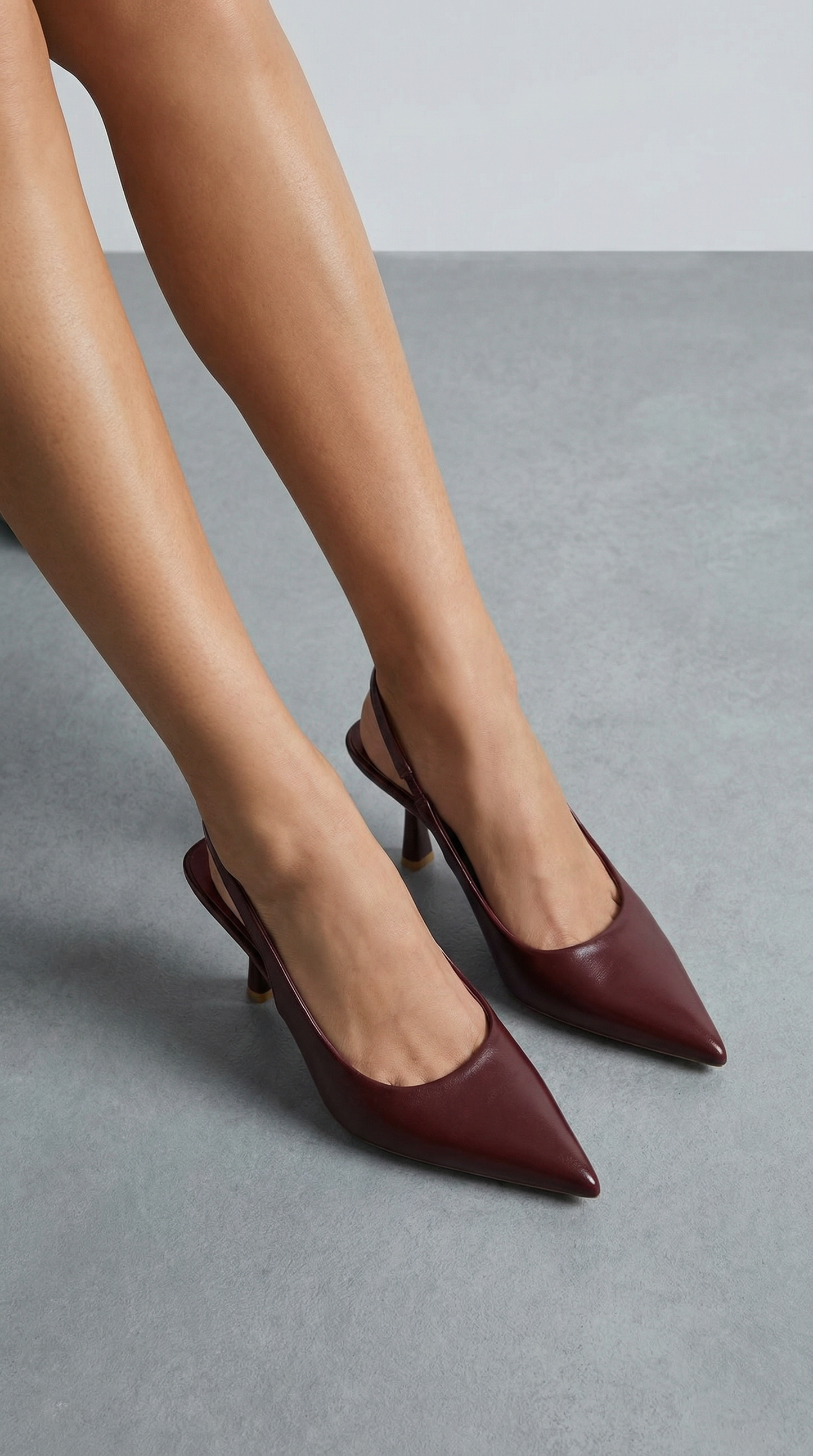 Zapatos de salón Nicole con talón abierto y diseño elegante