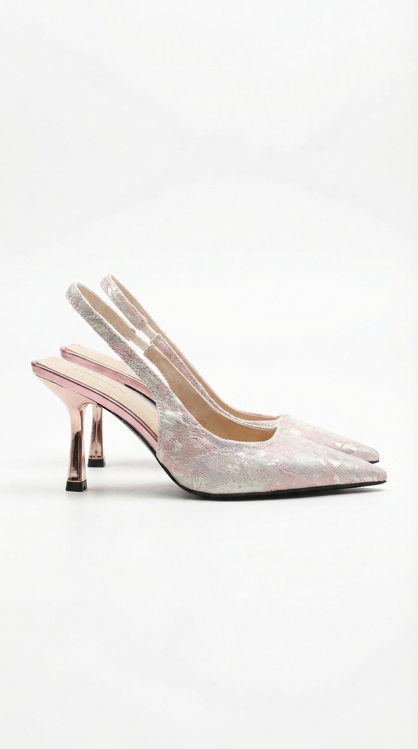 Sandalias de tiras con tacón de Rachel: elegancia en cada paso