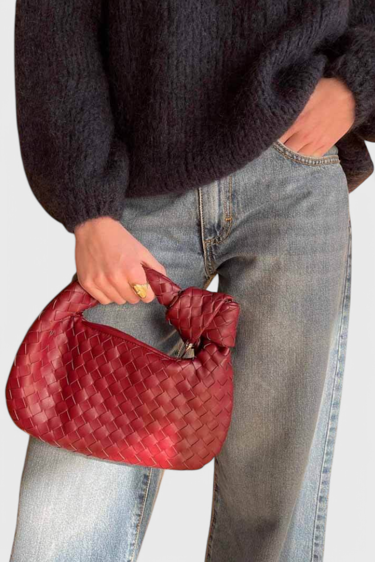 Bolso Satchel Mini Rojo para Mujer – Tejido Elegante, Cuero Vegano y Diseño Compacto