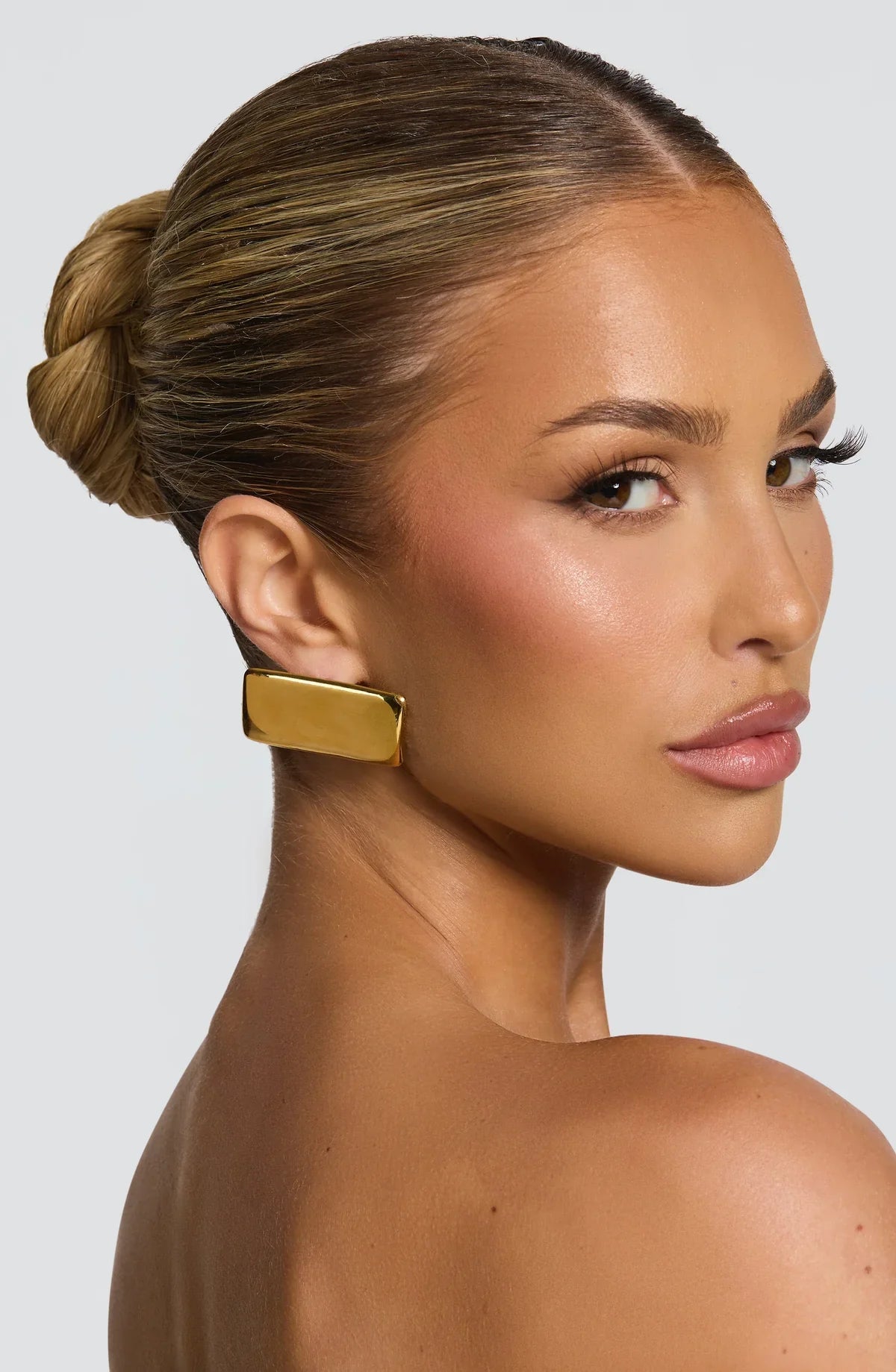 Vivi | Pendientes Dorados de Diseño
