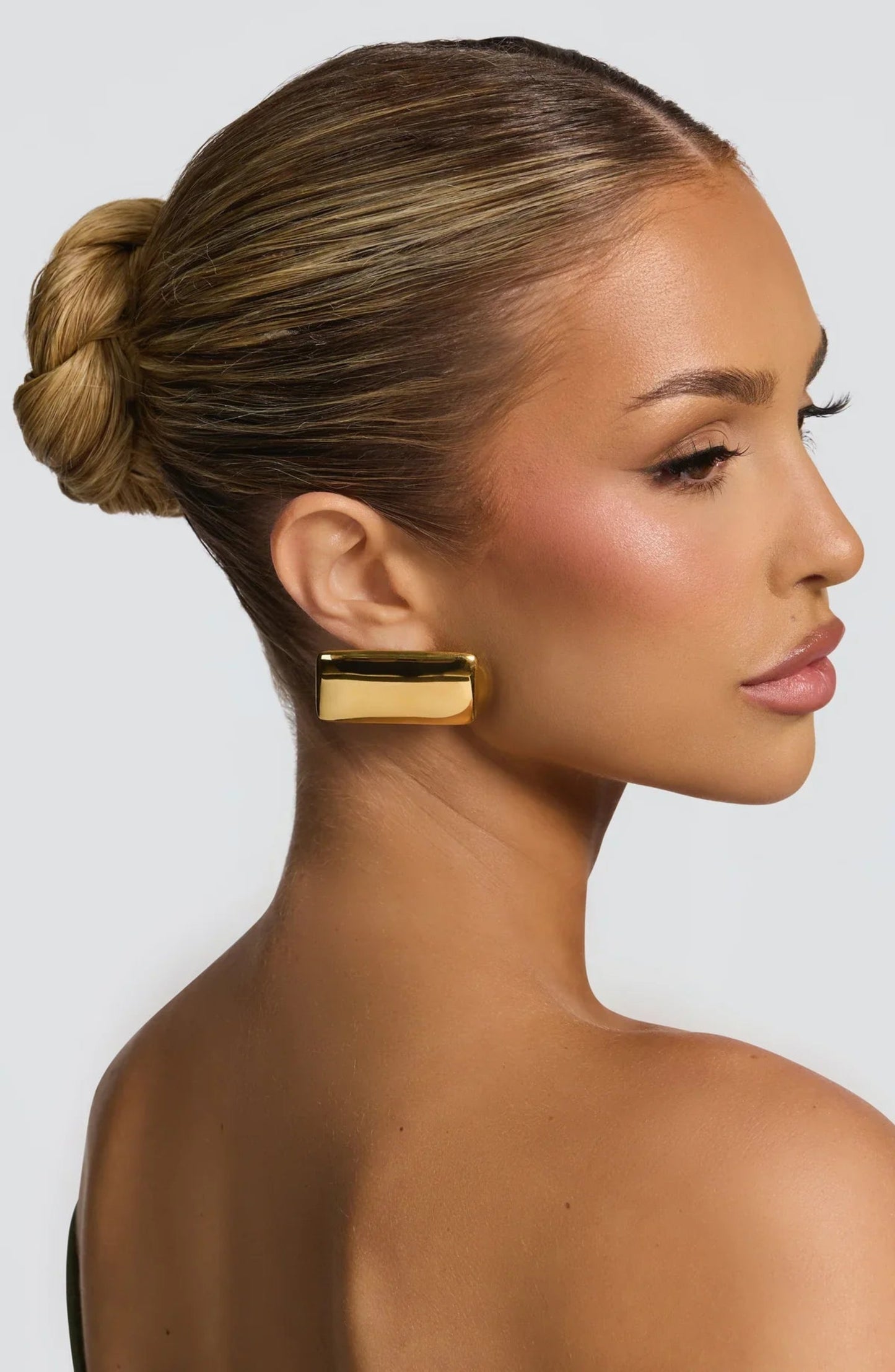 Vivi | Pendientes Dorados de Diseño